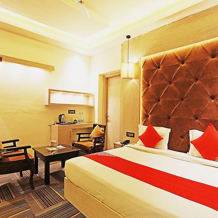 Fabhotel Ronald Inn فريد آباد المظهر الخارجي الصورة