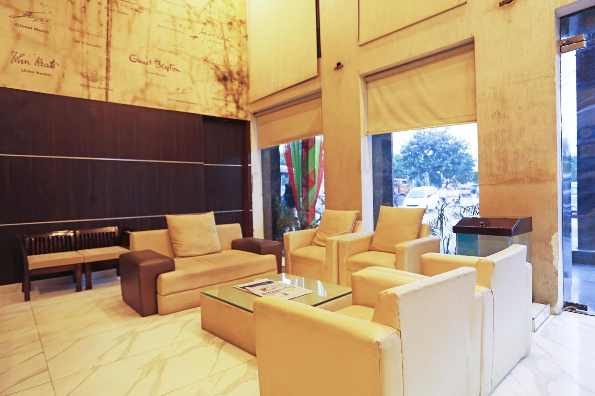 Fabhotel Ronald Inn فريد آباد المظهر الخارجي الصورة