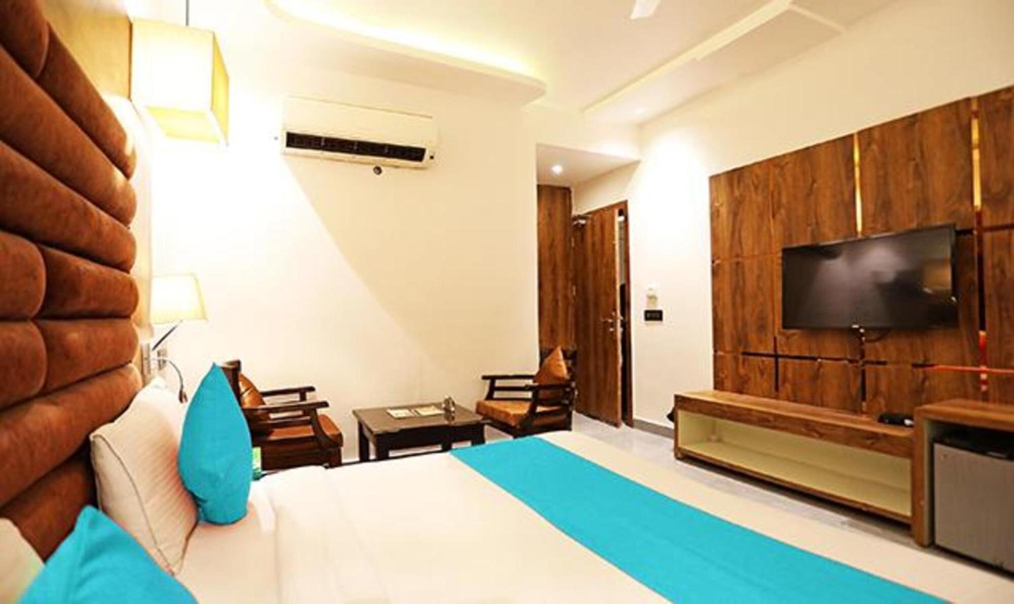 Fabhotel Ronald Inn فريد آباد المظهر الخارجي الصورة